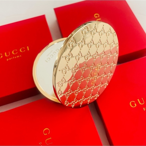 New Gucci authentic monogram compact gold mirror - Picture 8 of 8